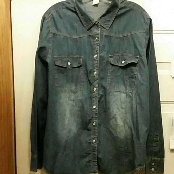 Denim long sleeve shirt - Picture 2 of 4